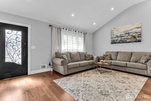 12 Washington Avenue, Old Bridge, NJ 08879