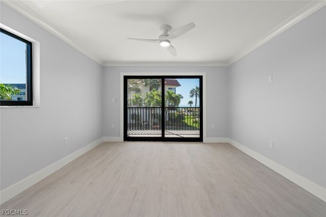 671 E Gulf DR 3D2, Sanibel, FL 33957