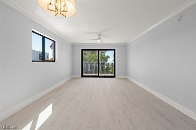 671 E Gulf DR 3D2, Sanibel, FL 33957