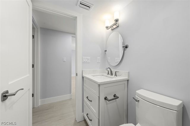 671 E Gulf DR 3D2, Sanibel, FL 33957