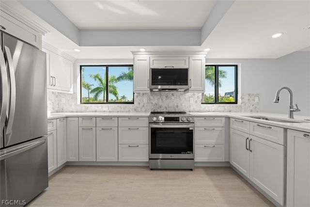 671 E Gulf DR 3D2, Sanibel, FL 33957