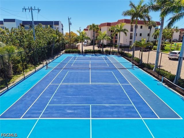 671 E Gulf DR 3D2, Sanibel, FL 33957