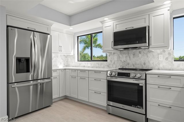 671 E Gulf DR 3D2, Sanibel, FL 33957
