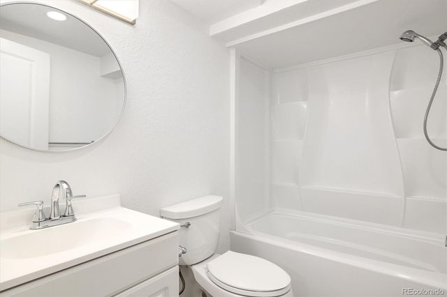 8612 Carr Loop, Arvada, CO 80005