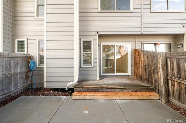 8612 Carr Loop, Arvada, CO 80005