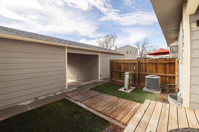 8612 Carr Loop, Arvada, CO 80005