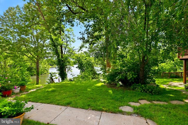 15759 WIDEWATER DR, Dumfries, VA 22025
