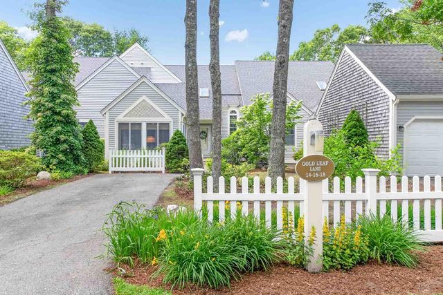 16 Gold Leaf Lane, Mashpee, MA 02649