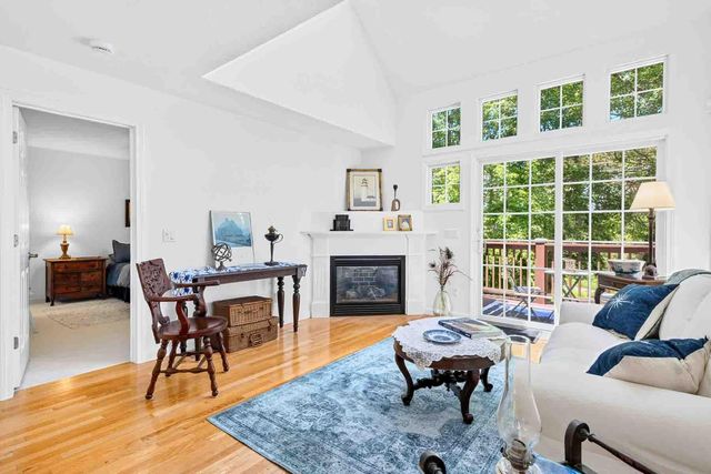 16 Gold Leaf Lane, Mashpee, MA 02649