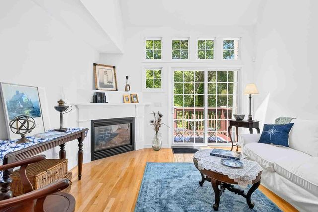 16 Gold Leaf Lane, Mashpee, MA 02649