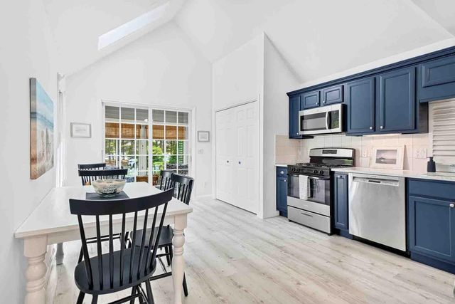16 Gold Leaf Lane, Mashpee, MA 02649