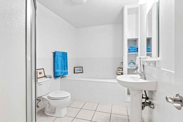 16 Gold Leaf Lane, Mashpee, MA 02649