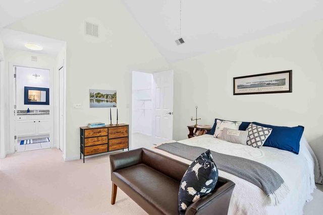 16 Gold Leaf Lane, Mashpee, MA 02649