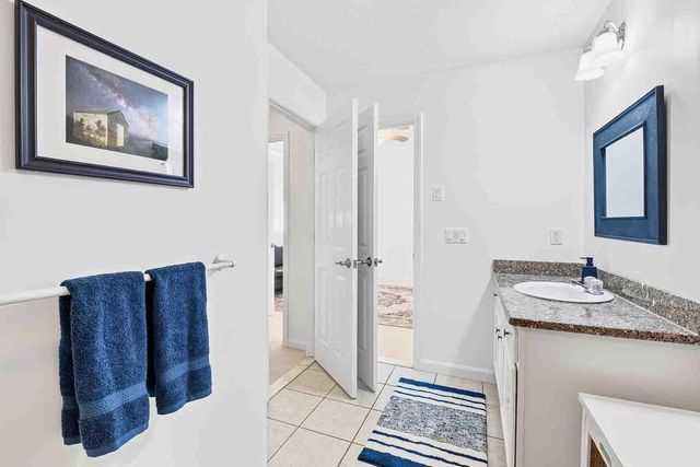 16 Gold Leaf Lane, Mashpee, MA 02649