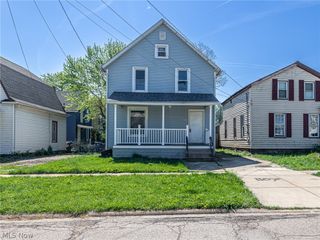 1107 W 2nd Street, Lorain, OH 44052