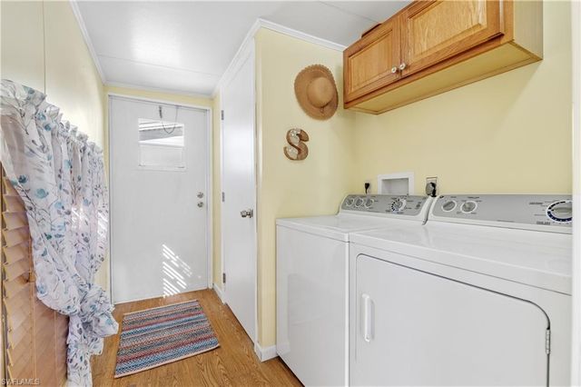 184 Caravan CIR, North Fort Myers, FL 33903