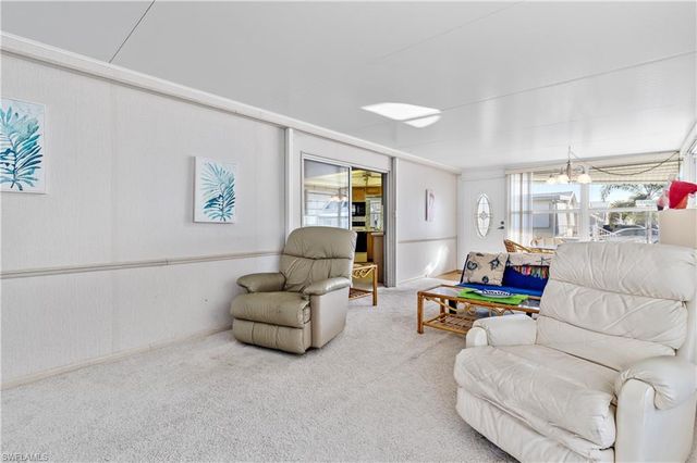 184 Caravan CIR, North Fort Myers, FL 33903