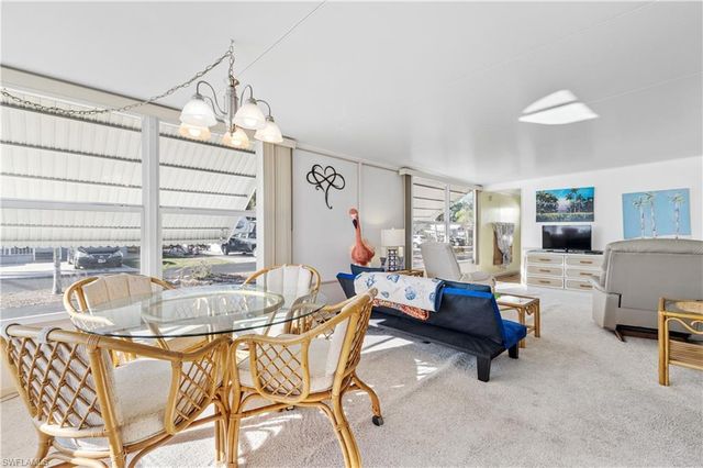 184 Caravan CIR, North Fort Myers, FL 33903