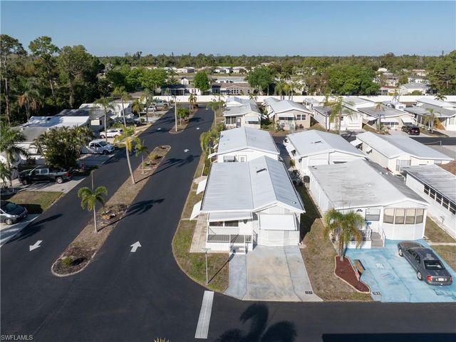 184 Caravan CIR, North Fort Myers, FL 33903