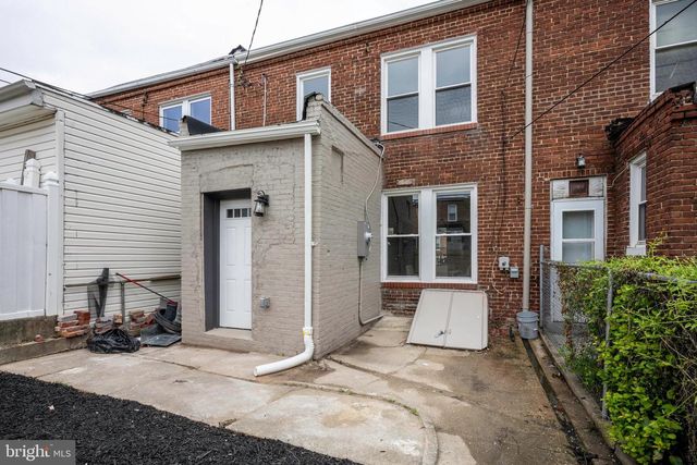 1621 E 32ND ST, Baltimore, MD 21218