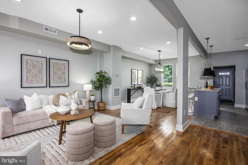 1621 E 32ND ST, Baltimore, MD 21218