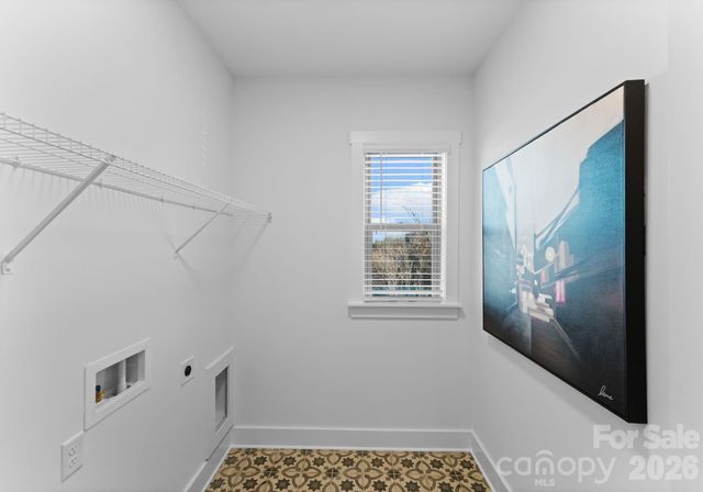 812 Garringer Place, Charlotte, NC 28208