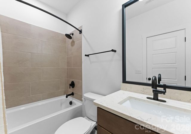 812 Garringer Place, Charlotte, NC 28208