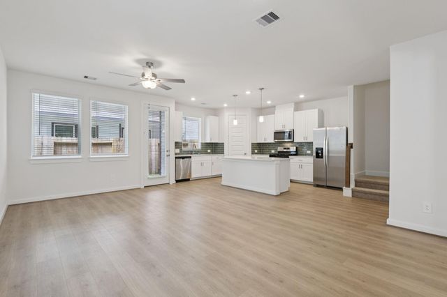 404 Sunrise Ranch Drive, Montgomery, TX 77316