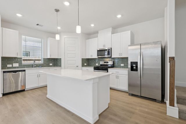 404 Sunrise Ranch Drive, Montgomery, TX 77316