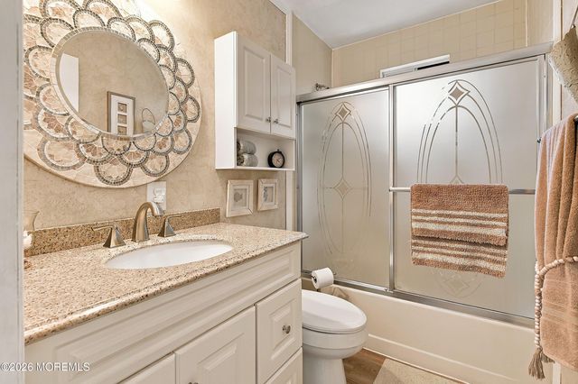 40 Hummingbird Lane 73, Manchester, NJ 08759