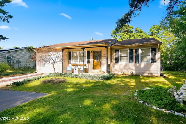 40 Hummingbird Lane 73, Manchester, NJ 08759