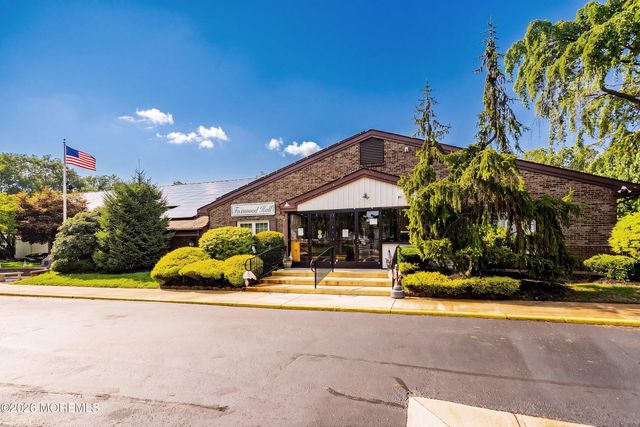40 Hummingbird Lane 73, Manchester, NJ 08759