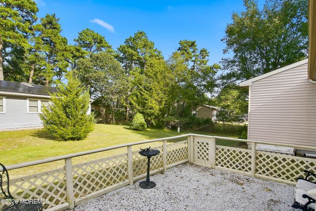 40 Hummingbird Lane 73, Manchester, NJ 08759