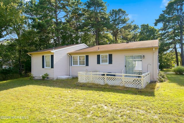 40 Hummingbird Lane 73, Manchester, NJ 08759