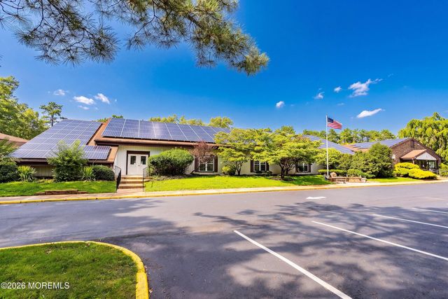 40 Hummingbird Lane 73, Manchester, NJ 08759