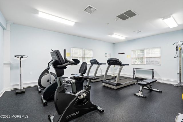 40 Hummingbird Lane 73, Manchester, NJ 08759