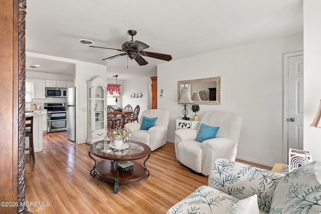 40 Hummingbird Lane 73, Manchester, NJ 08759