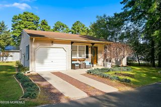 40 Hummingbird Lane 73, Manchester, NJ 08759