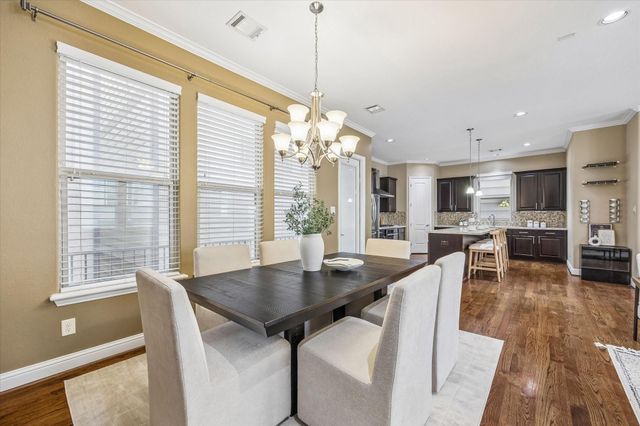 1031 W 21st Street B, Houston, TX 77008