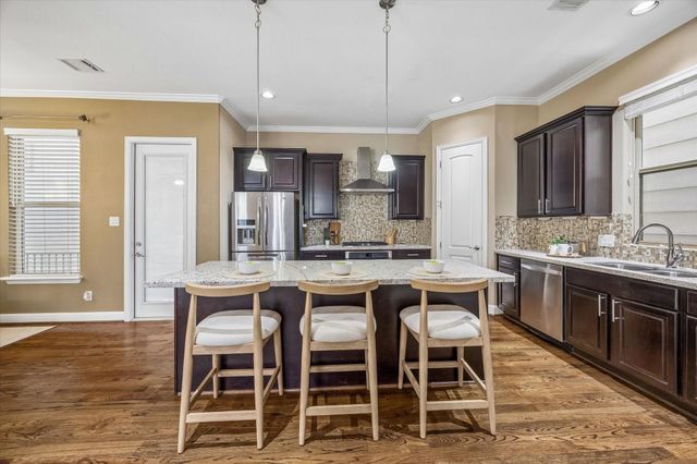 1031 W 21st Street B, Houston, TX 77008