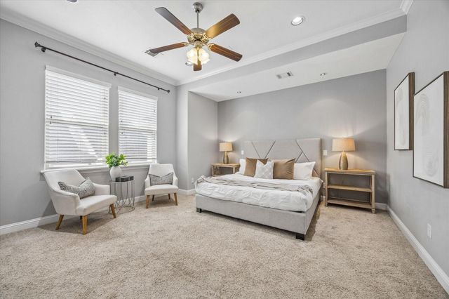 1031 W 21st Street B, Houston, TX 77008