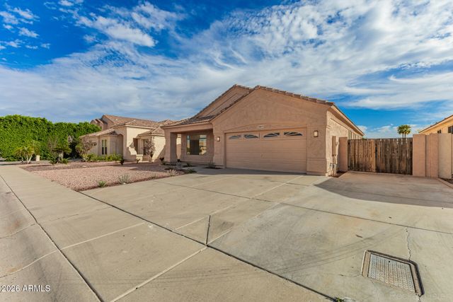 5665 W LAURIE Lane, Glendale, AZ 85302