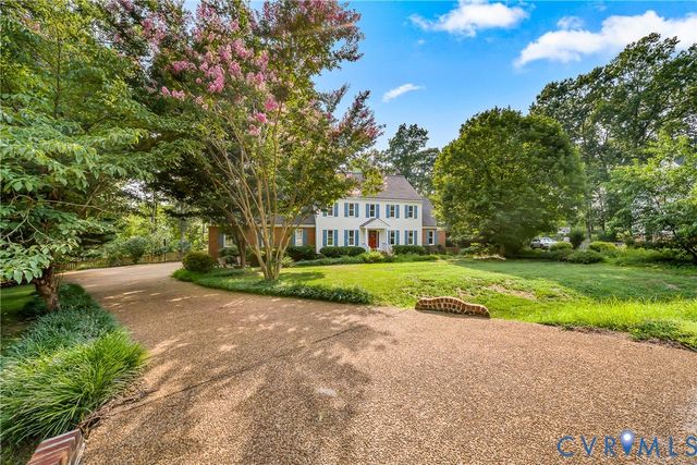2200 Swanhurst Dr, Midlothian, VA 23113
