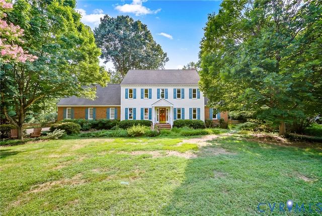 2200 Swanhurst Dr, Midlothian, VA 23113