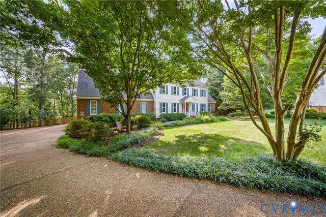 2200 Swanhurst Dr, Midlothian, VA 23113