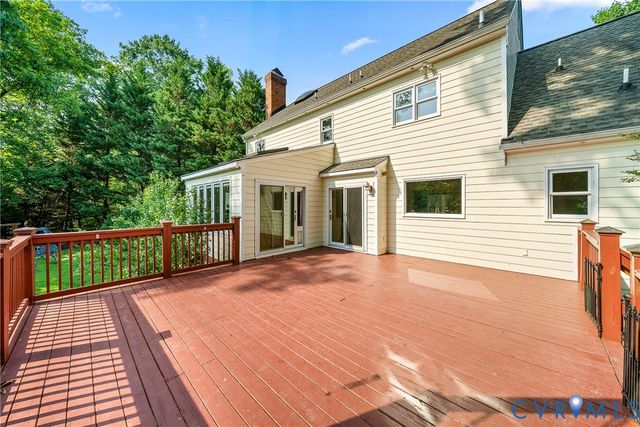 2200 Swanhurst Dr, Midlothian, VA 23113