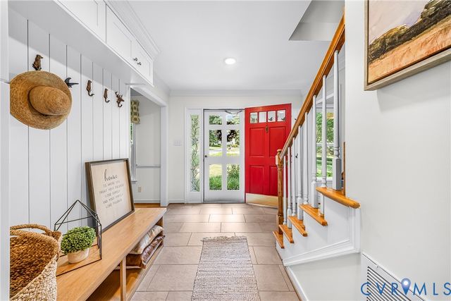 2200 Swanhurst Dr, Midlothian, VA 23113