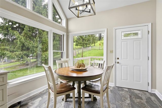 326 Quarry Road, South Strabane, PA 15301
