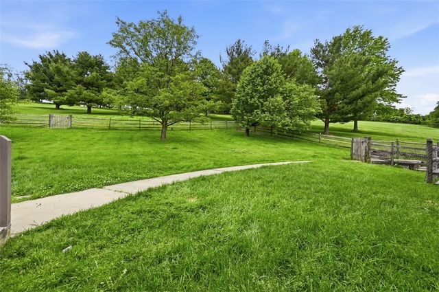326 Quarry Road, South Strabane, PA 15301