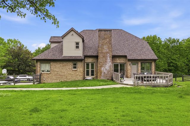 326 Quarry Road, South Strabane, PA 15301
